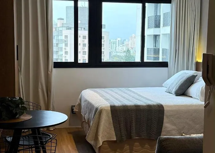 With Swimming Pool, Fitness Center And Coworking Porto Alegre